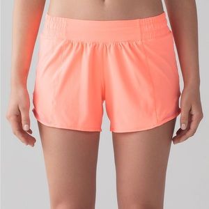 Lululemon Hotty Hot Short II (Long 4") size 6 tall orange